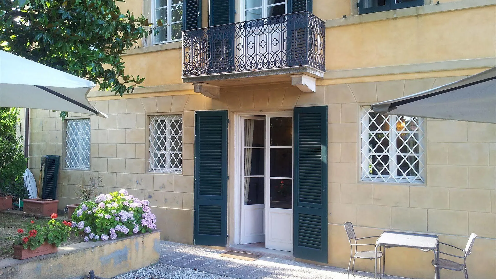 B&B Villa La Perla Lucca Italy